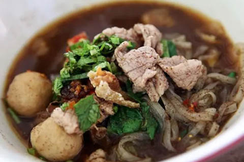 Boat noodles with blood soup