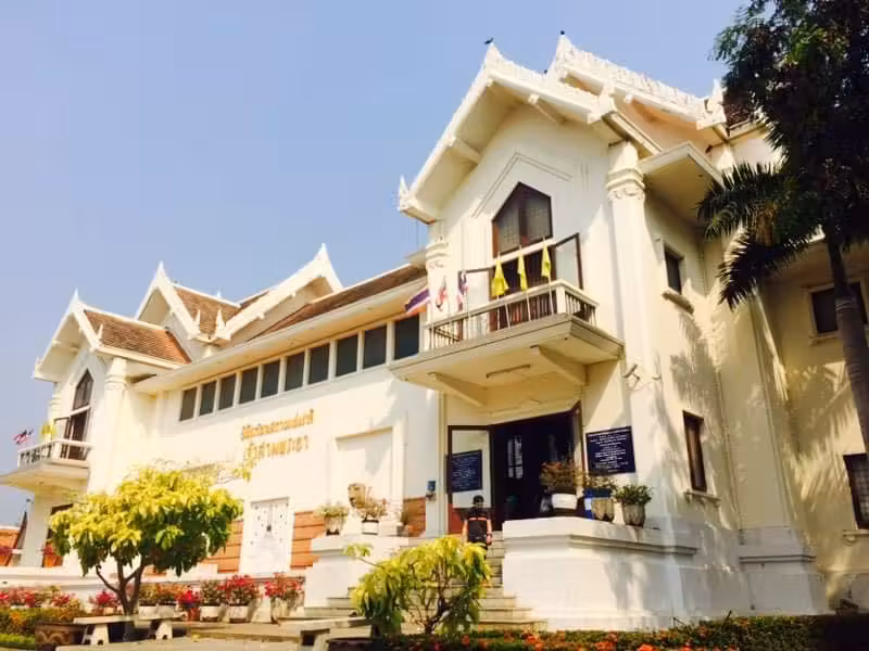 Chao Sam Phraya National Museum