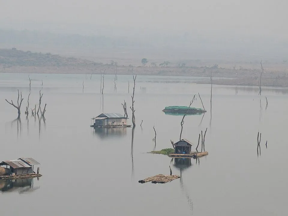 Kaeng Kho Submerged Temple