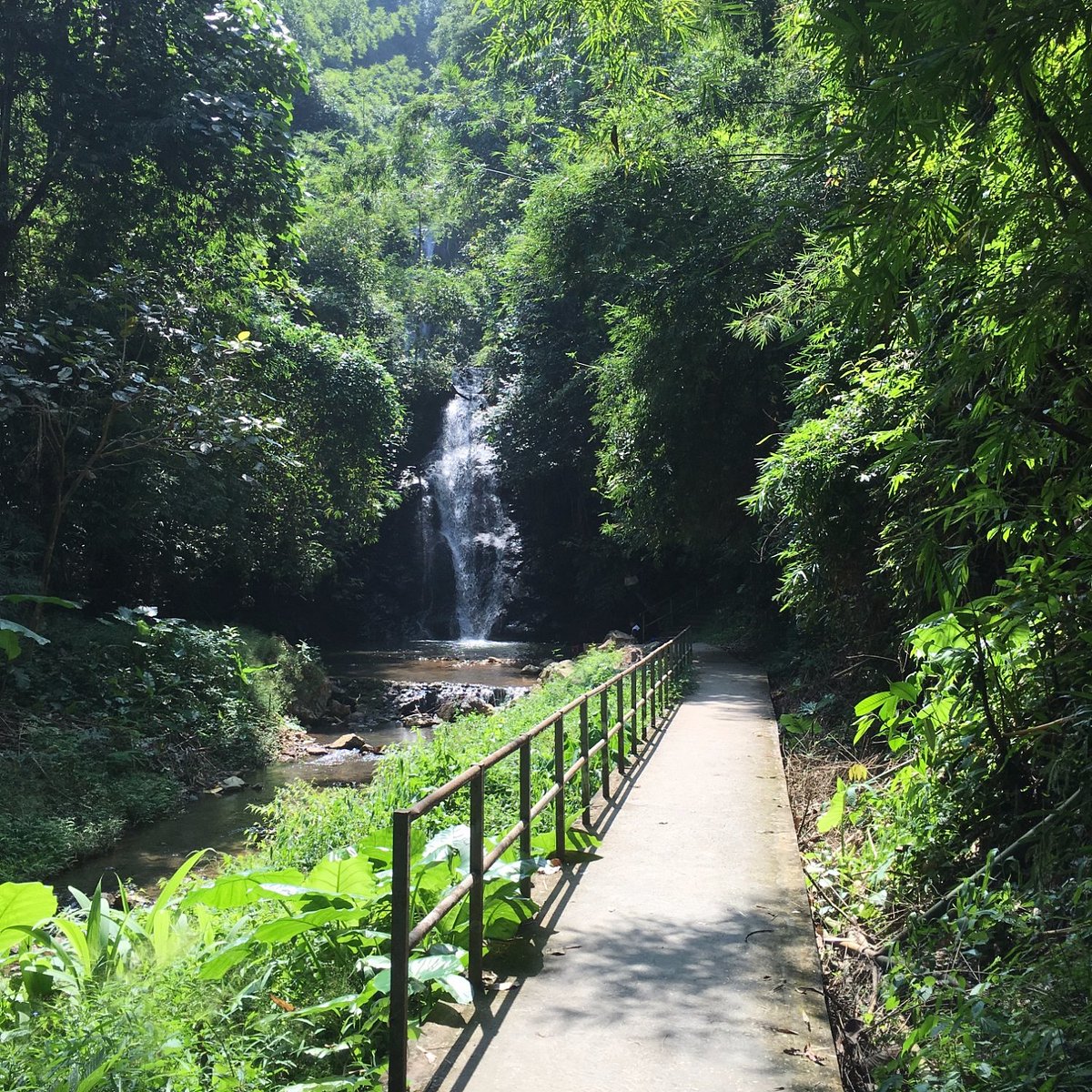 Than Thip Waterfall