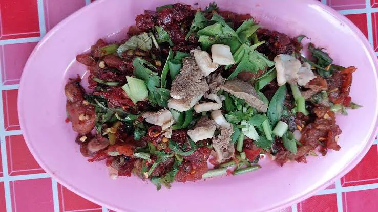 Laab Mae Chantra