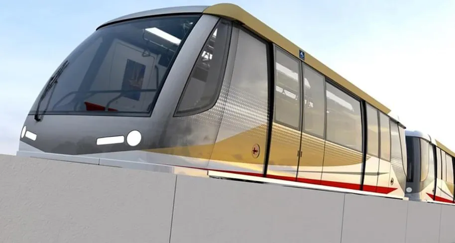 Gold Line shuttle toward ICONSIAM
