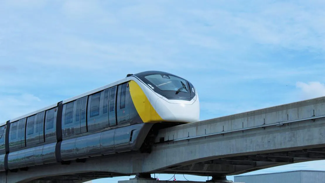 Yellow Line monorail in Bangkok