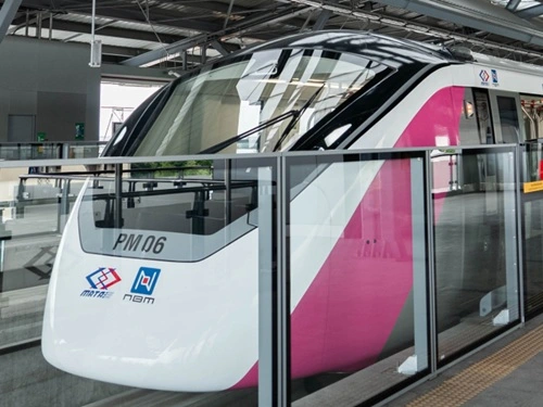 Pink Line monorail train